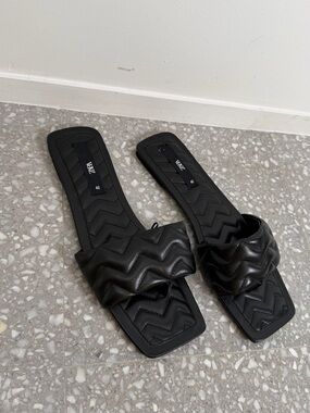 Zara Black Quilted Slide Sandals